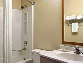 Super 8 by Wyndham Kennewick