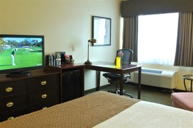 Best Western Plus Plaza By The Green