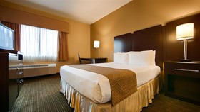Best Western Plus Plaza By The Green