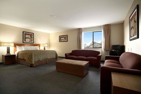 Spark by Hilton Kent Seattle