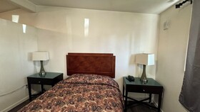 Golden Kent Motel