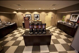 Hampton Inn & Suites Seattle/Kent, WA