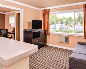Quality Inn Hotel, Kent
