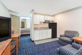 Ramada by Wyndham Kent Seattle Area