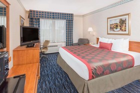 Ramada by Wyndham Kent Seattle Area