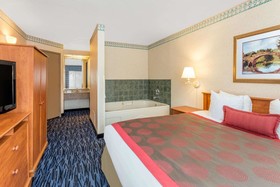 Ramada by Wyndham Kent Seattle Area