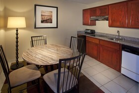 Baymont by Wyndham Kent - Seattle