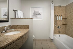 Courtyard by Marriott Seattle Kirkland