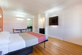 Motel 6 Seattle North - Kirkland