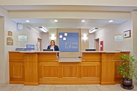 Holiday Inn Express & Suites Lacey - Olympia