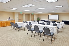Holiday Inn Express & Suites Lacey - Olympia
