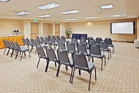 Holiday Inn Express & Suites Lacey - Olympia