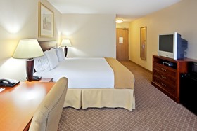 Holiday Inn Express & Suites Lacey - Olympia