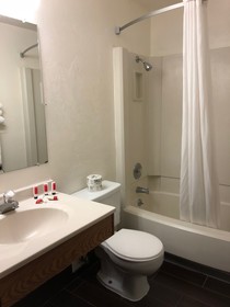 Super 8 by Wyndham Lacey Olympia Area