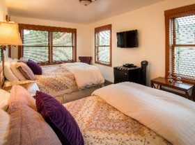 The Heron Inn & Day Spa