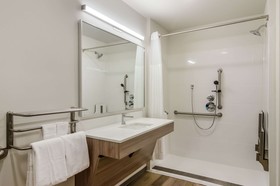 WoodSpring Suites Tacoma - Lakewood