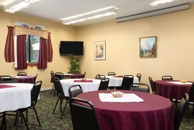 Howard Johnson by Wyndham Leavenworth