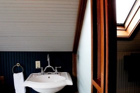 Shelburne Inn
