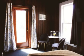Shelburne Inn
