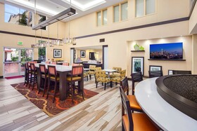 Hampton Inn & Suites Seattle North/Lynnwood