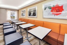 Hampton Inn & Suites Seattle North/Lynnwood