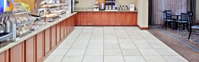 Holiday Inn Express & Suites Marysville