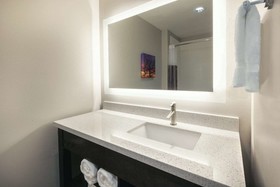 La Quinta Inn & Suites by Wyndham Marysville