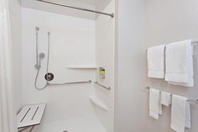 Holiday Inn Express & Suites Moses Lake