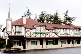Auld Holland Inn