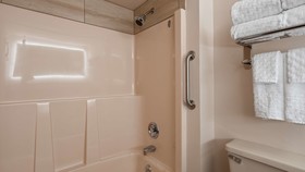 Best Western Plus Oak Harbor Hotel & Conference Center