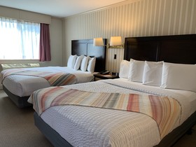 Coachman Inn