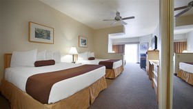 Lighthouse Suites Inn
