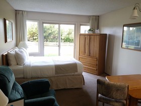 Canterbury Inn