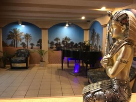Oasis Motel