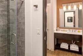 DoubleTree by Hilton Hotel Olympia
