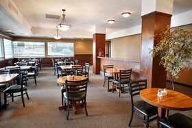 Red Lion Inn & Suites Olympia, Governor Hotel