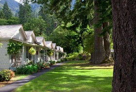Lake Crescent Lodge
