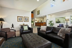Best Western Plus Peppertree Inn At Omak