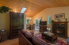 A Hidden Haven & Water Garden Cottages