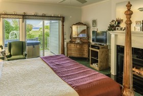 Sea Cliff Gardens Bed & Breakfast