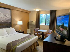 Super 8 by Wyndham Port Angeles at Olympic National Park