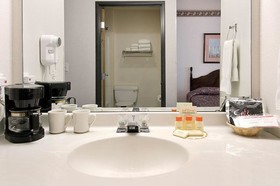 Red Lion Inn & Suites Port Orchard