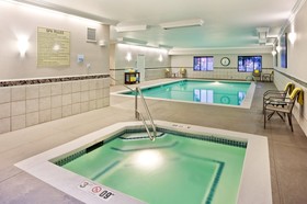 Holiday Inn Express & Suites Puyallup (Tacoma Area)