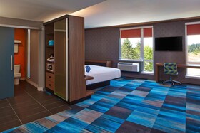 Aloft Seattle Redmond