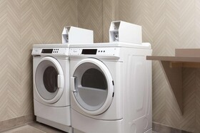 Hampton Inn & Suites Seattle Renton