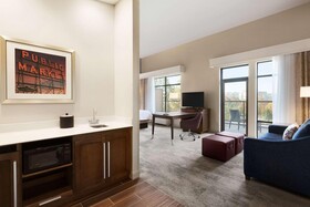 Hampton Inn & Suites Seattle Renton