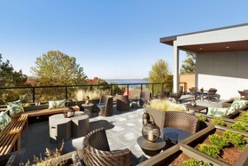 Hampton Inn & Suites Seattle Renton