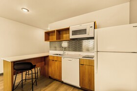 LivAway Suites Seattle - Renton, WA