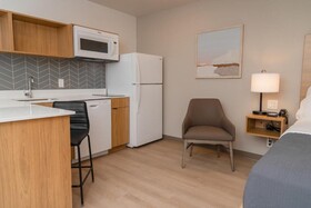Livaway Suites Tri-Cities - Richland