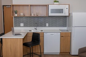 Livaway Suites Tri-Cities - Richland